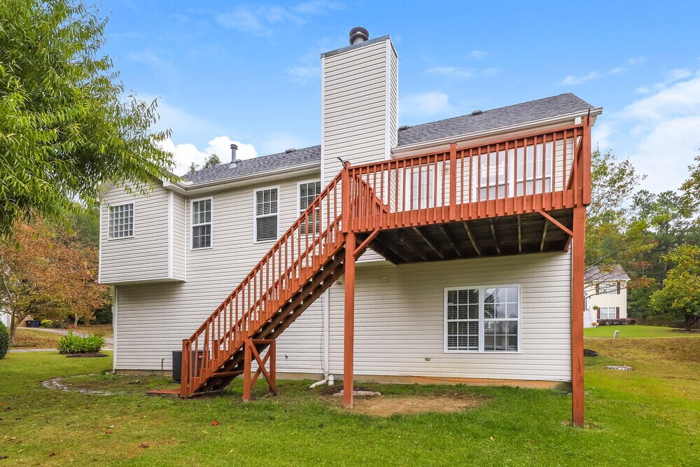 Building Photo - 7872 Newport Dr