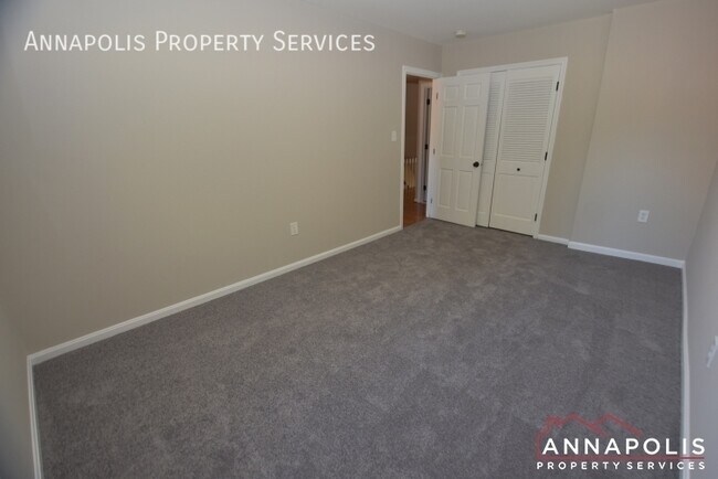 Building Photo - 1650 Albermarle Dr