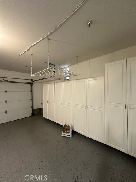 Building Photo - 32 Le Mans