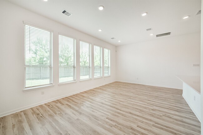 Building Photo - 547 Bristol Tide Ct