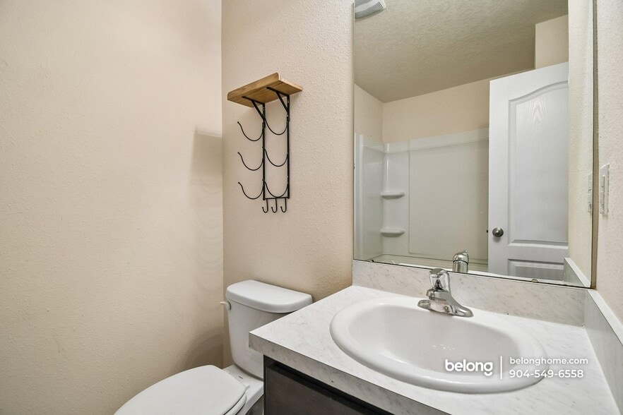 Building Photo - 4038 Oak Mill Rd