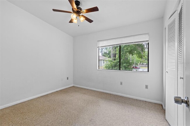 Building Photo - 2219 SW 39th Way