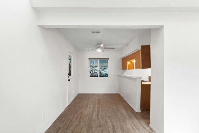 Building Photo - 1114/1116 Hazelton