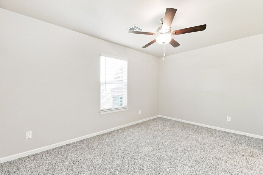 Building Photo - 12725 Carrara Ln