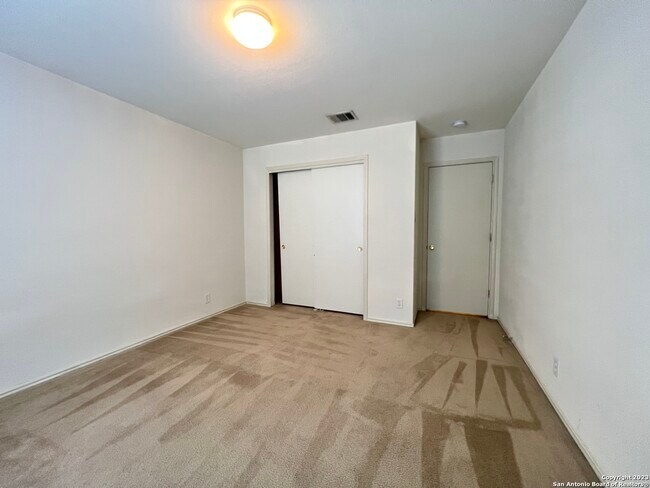 Building Photo - 530 Coral Harbor