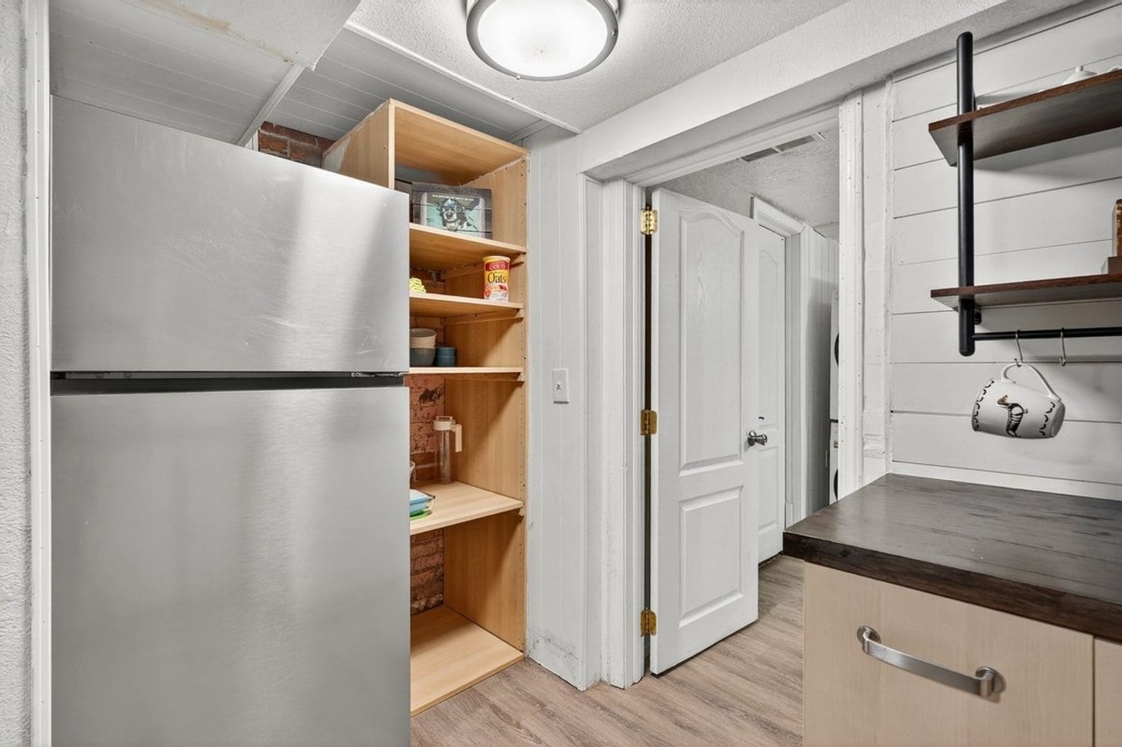 Building Photo - 1821 6th Ave