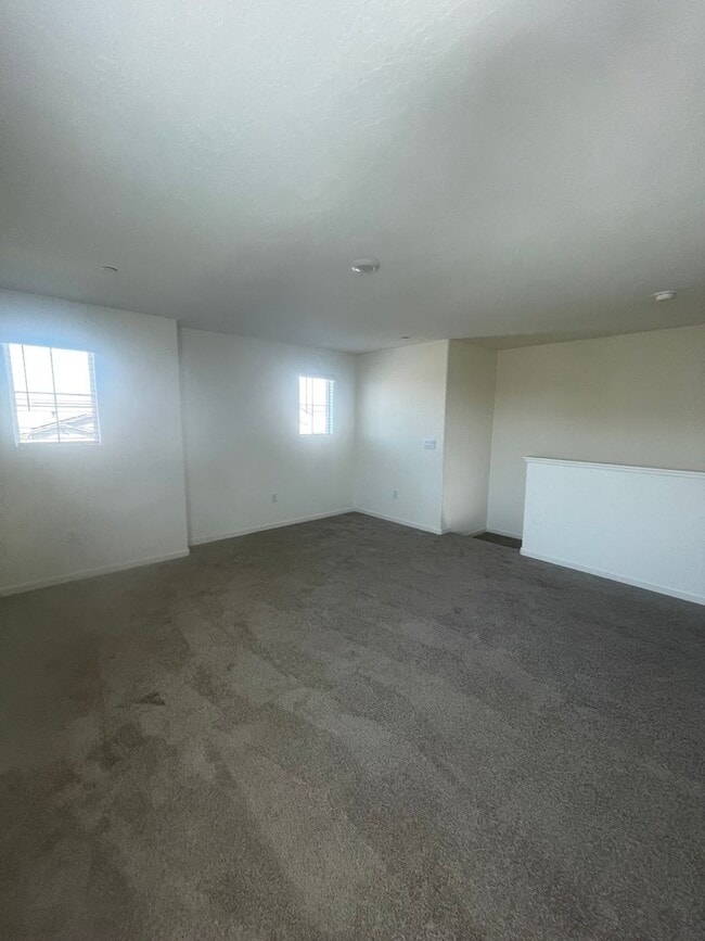 Building Photo - 4-Bedroom, 2.5-Bath Corner Home