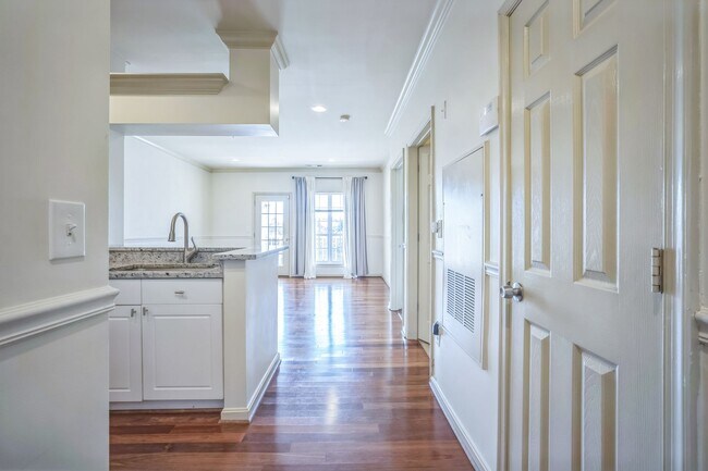 Building Photo - 4551 Strutfield Ln