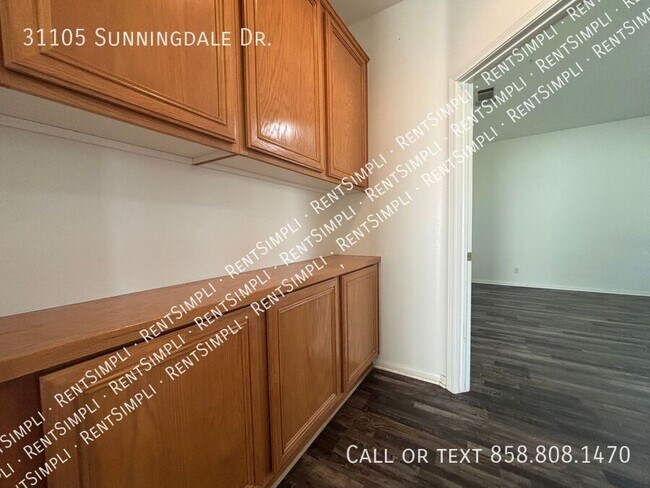 Building Photo - 31105 Sunningdale Dr