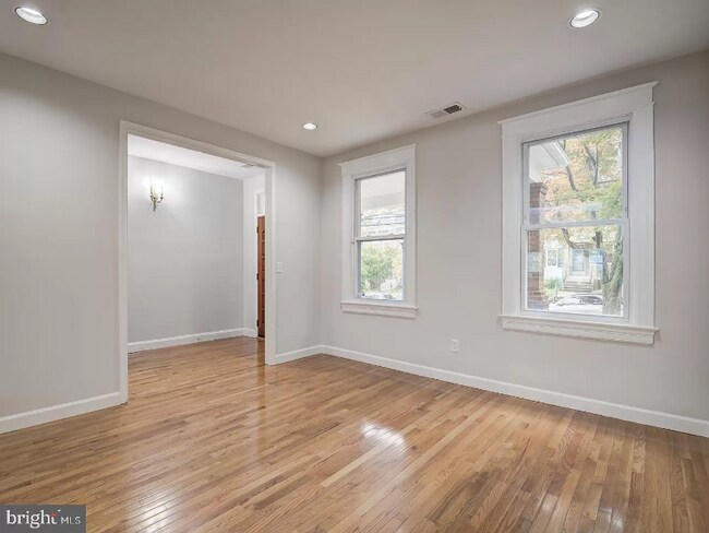 Building Photo - 4316 4th St NW