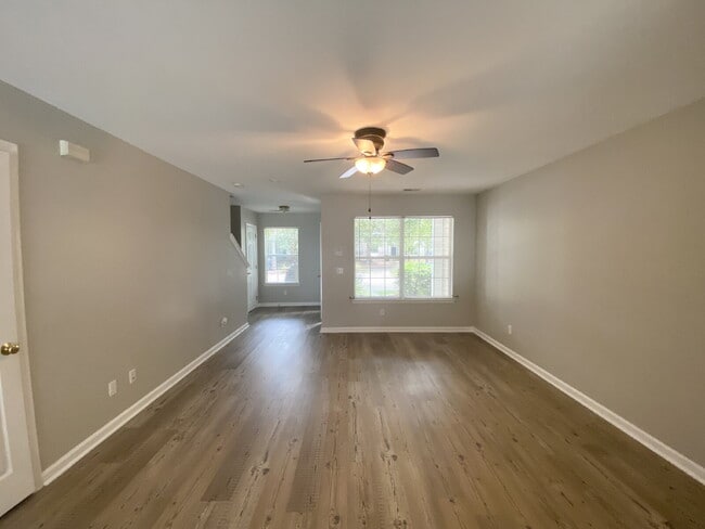 Building Photo - Mill Creek Townhome for Rent!