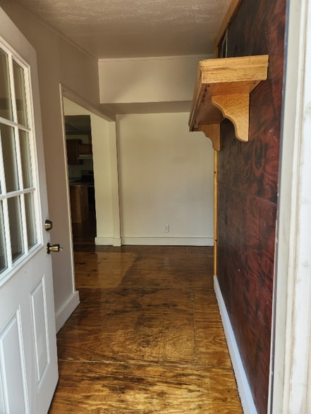 Building Photo - 5800 Sparta Rd