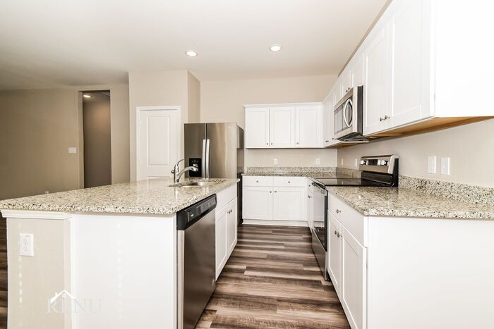 Building Photo - 6108 Harrah Ln