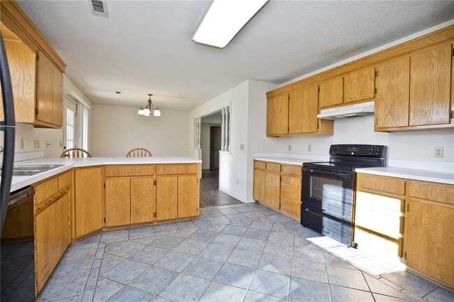 Building Photo - 816 Kinkade Pl