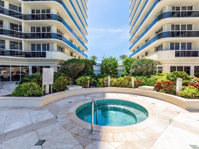 Building Photo - 9595 Collins Ave