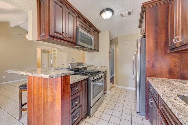Building Photo - 4705 Dogwood Dr