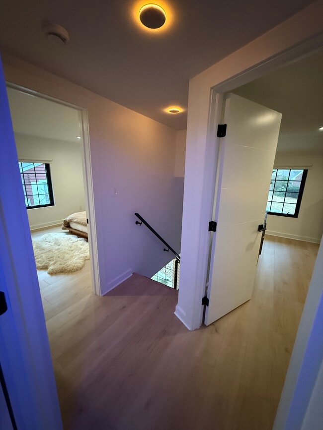 Building Photo - 204 Datura Dr