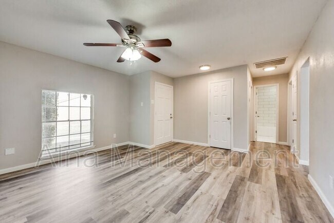 Building Photo - 80 E Mountain Creek Dr