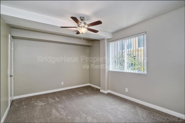 Building Photo - 378 Moss St