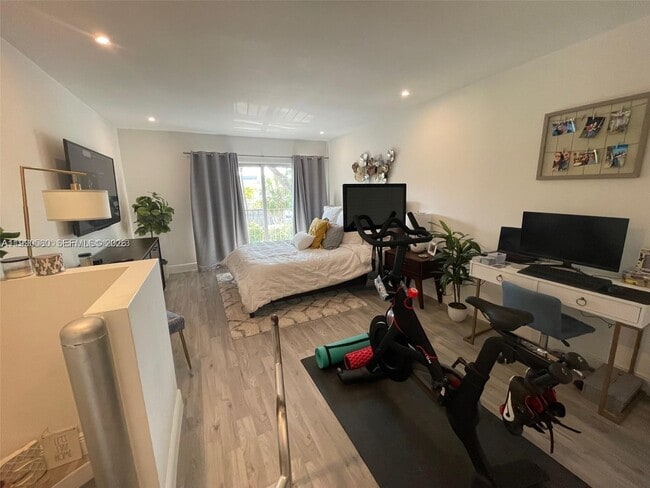 Building Photo - 7801 NE 4th Ct