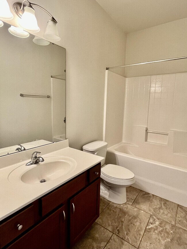 Building Photo - 8517 Loxton Cir