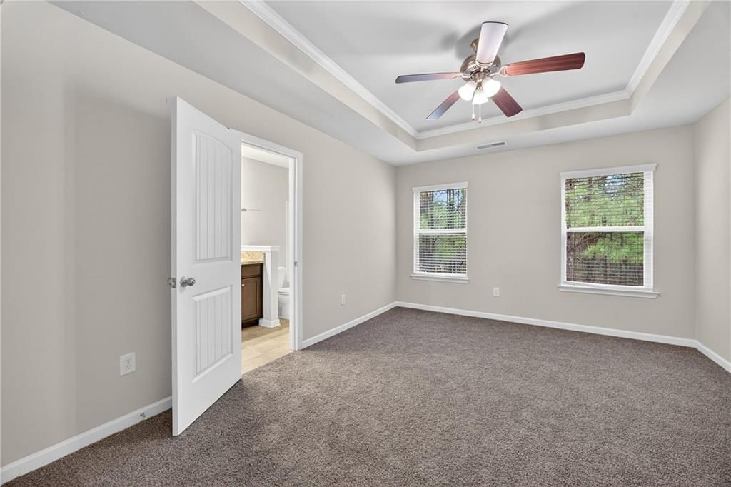 Building Photo - 4497 Ravenwood Dr