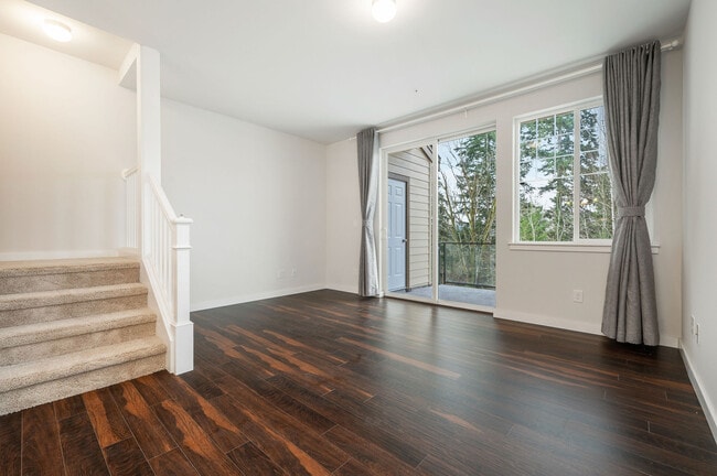 Building Photo - 5903 185th Ct NE