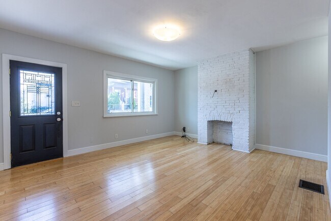 Building Photo - Available NOW  - Updated South Side Slopes Gem | Private Decks + Off-Street Parking