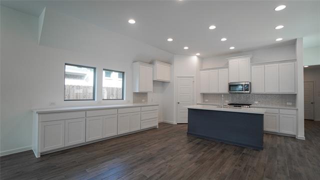 Building Photo - 5315 Tupper Ave