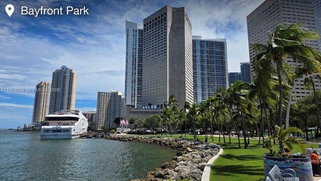 Building Photo - 770 Claughton Island Dr