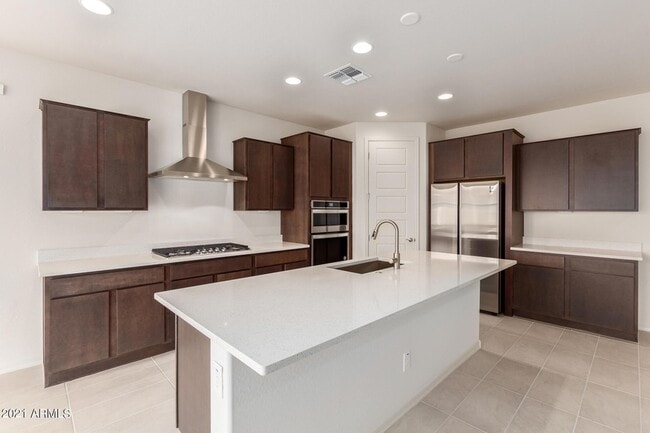 Building Photo - 8757 W Rancho Dr