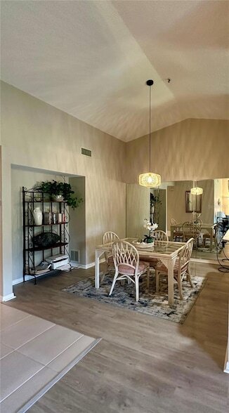 Building Photo - 6713 Stone River Rd