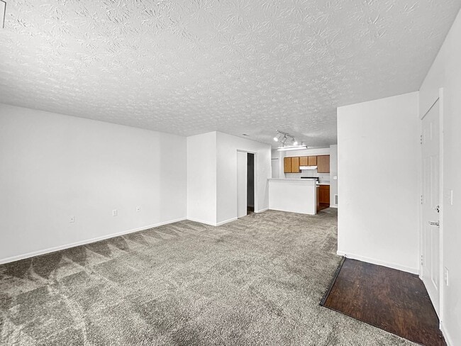 Building Photo - Battle Creek 3 Bedroom / 2 Bath Apartment ...