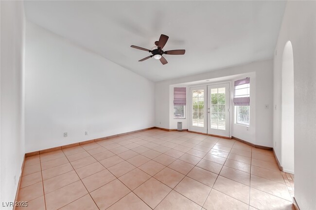 Building Photo - 6405 Break Point Ave