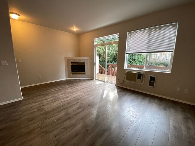 Building Photo - 14290 SW Cougar Ridge Dr