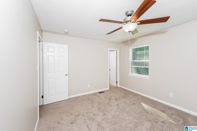 Building Photo - 2541 Goldmar Dr