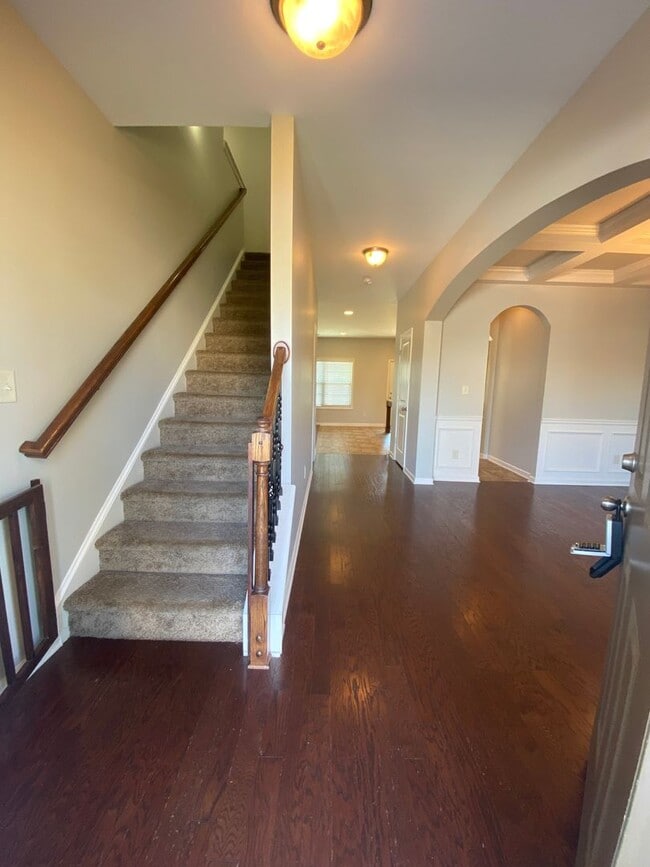 Building Photo - 106 Brown Thrasher Ln