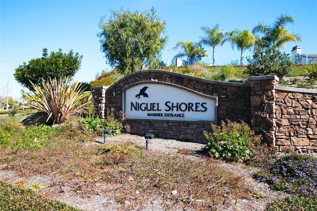 Building Photo - 33925 Faeroe Bay