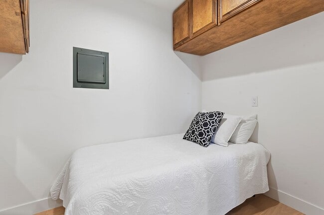 Building Photo - World-Class Ocean views abound with this American Riviera Gem!