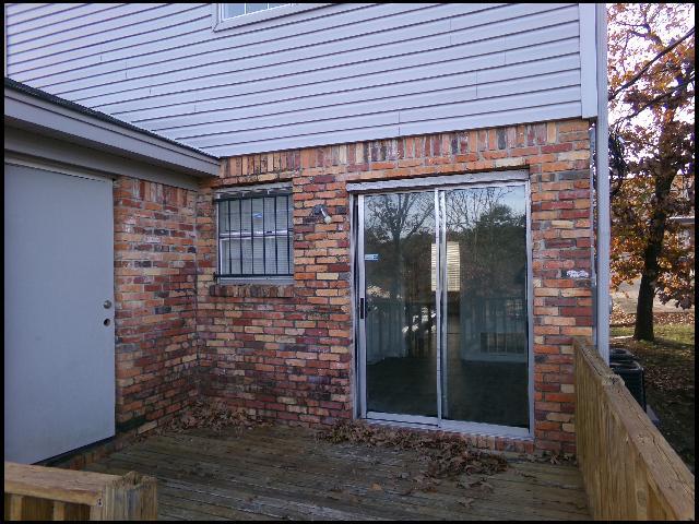 Building Photo - 1805 Sanford Dr