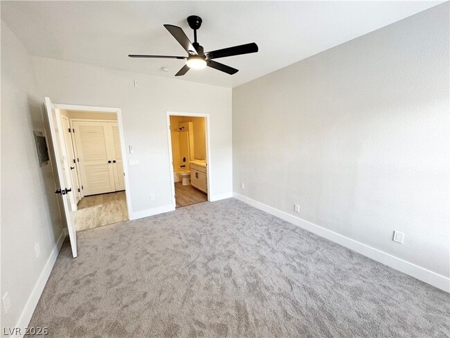 Building Photo - 8250 N Grand Canyon Dr