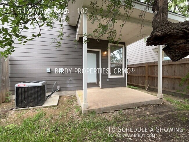 Building Photo - 2515 Lynwood Bnd