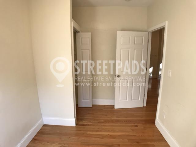 Building Photo - 2 bedroom in Boston MA 02120