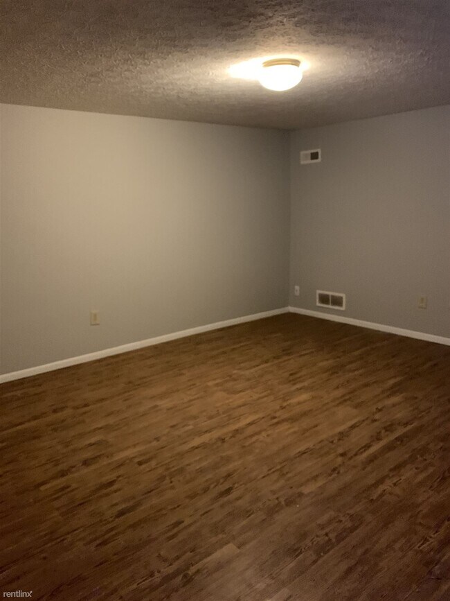 Building Photo - 2 br, 1.5 bath Condo - 3014 Sawdust Lane