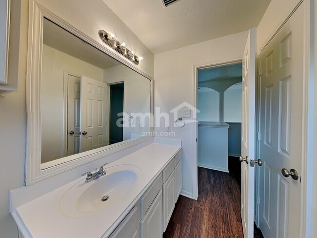 Building Photo - 3927 Dogwood Bough Ln