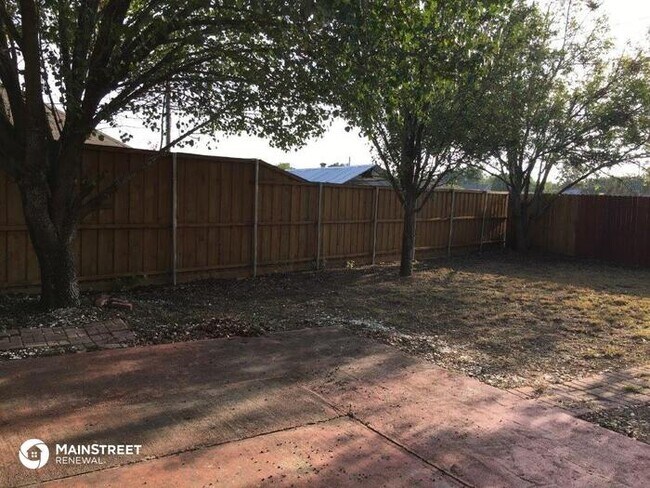 Building Photo - 1514 Montreal Ln, Glenn Heights, TX 75154