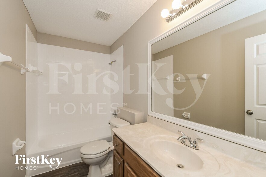 Building Photo - 308 Hammock Grove Ct