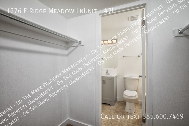 Building Photo - 1276 E Ridge Mdw