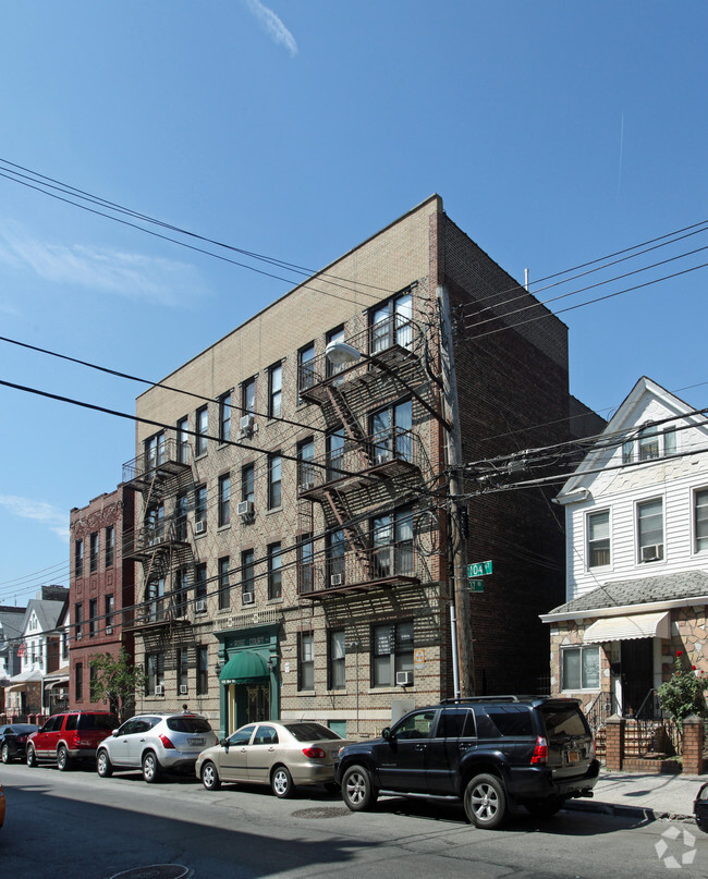 Primary Photo - Rose Court