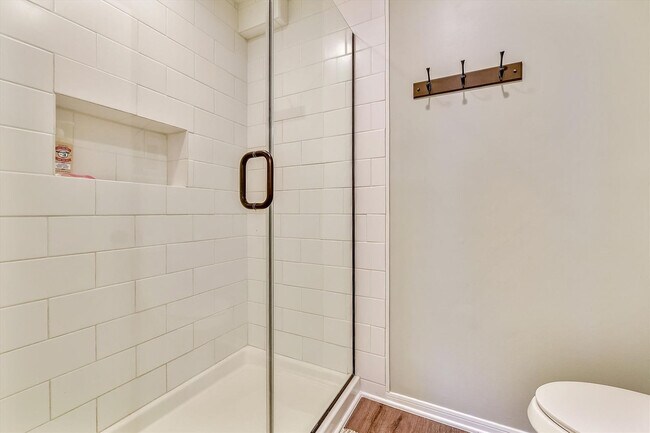 Building Photo - 11222 Hutchison Blvd